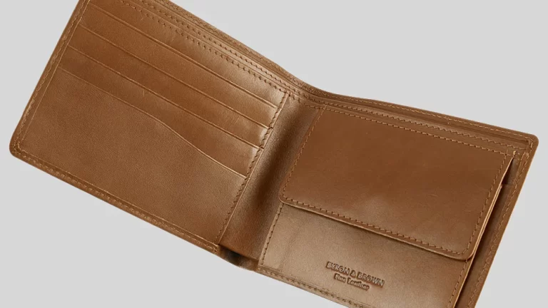 Guide to Selecting a Common Projects Wallet